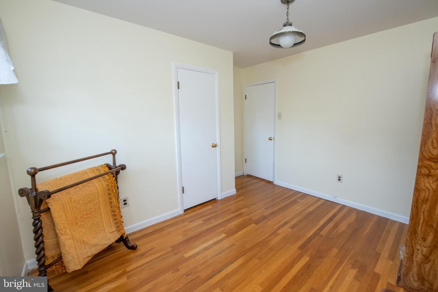 247 Leona Avenue photo 39