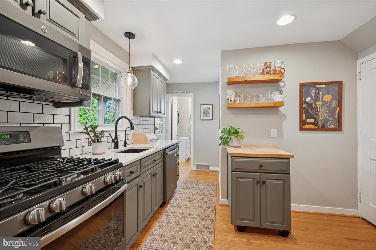1228 Wheatsheaf Lane photo 8