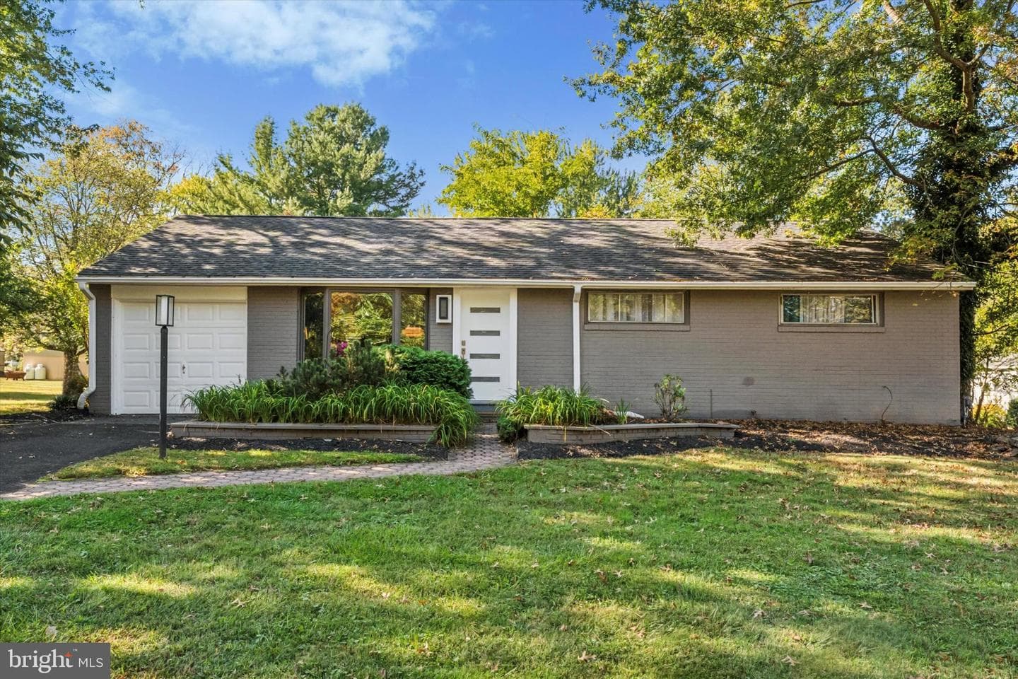 964 Knapp Road photo 1