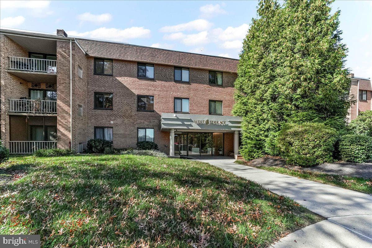 1640 Oakwood Drive #w114 photo 2