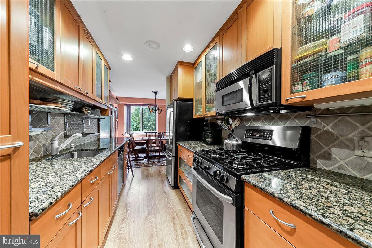 1640 Oakwood Drive #w114 photo 8