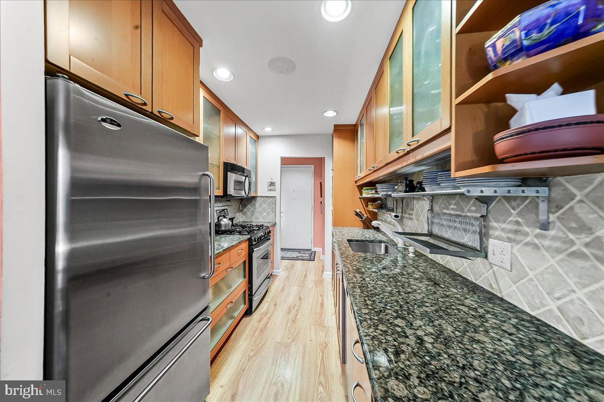 1640 Oakwood Drive #w114 photo 9