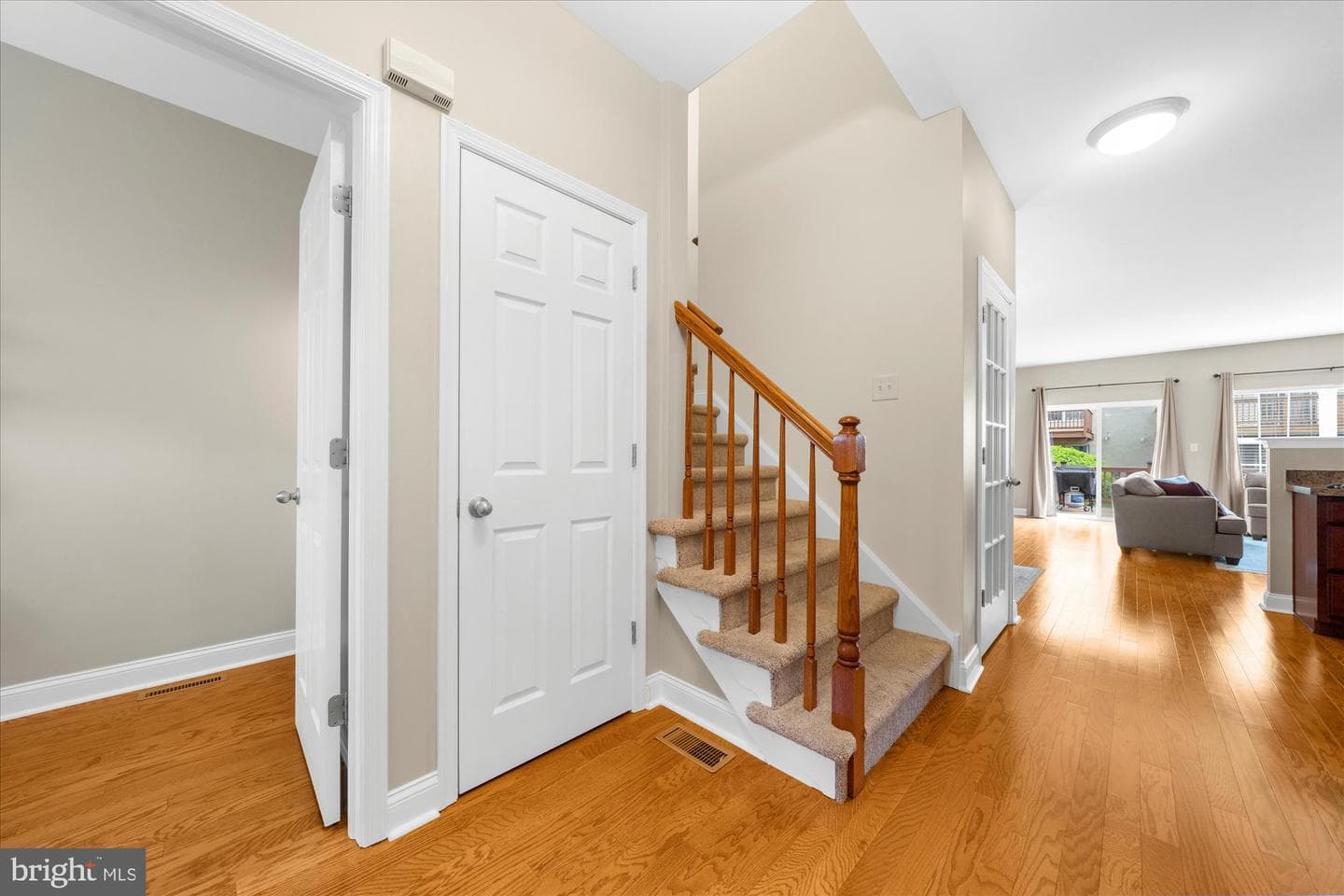 3943 Palmer Court photo 3