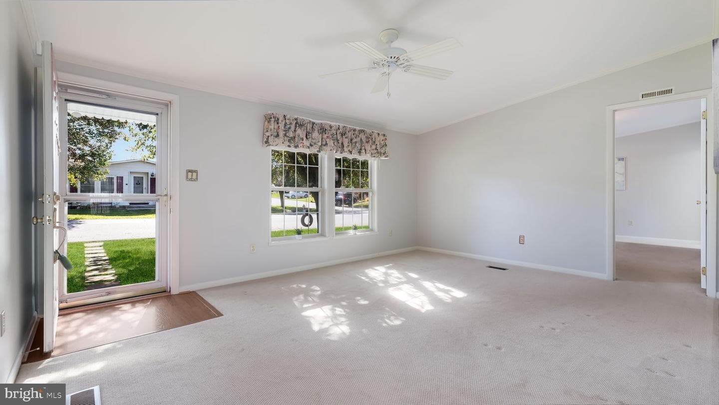 10 Bentwood Ct W photo 6