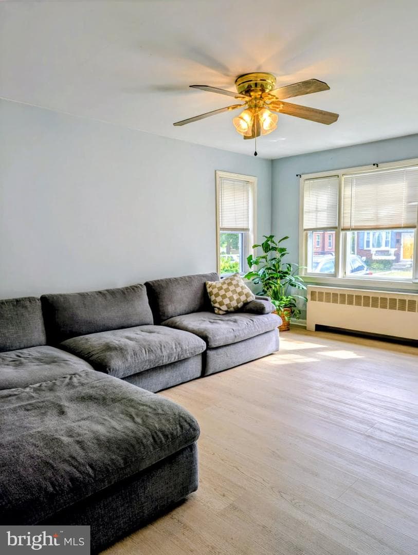 1215 N Franklin Street photo 8