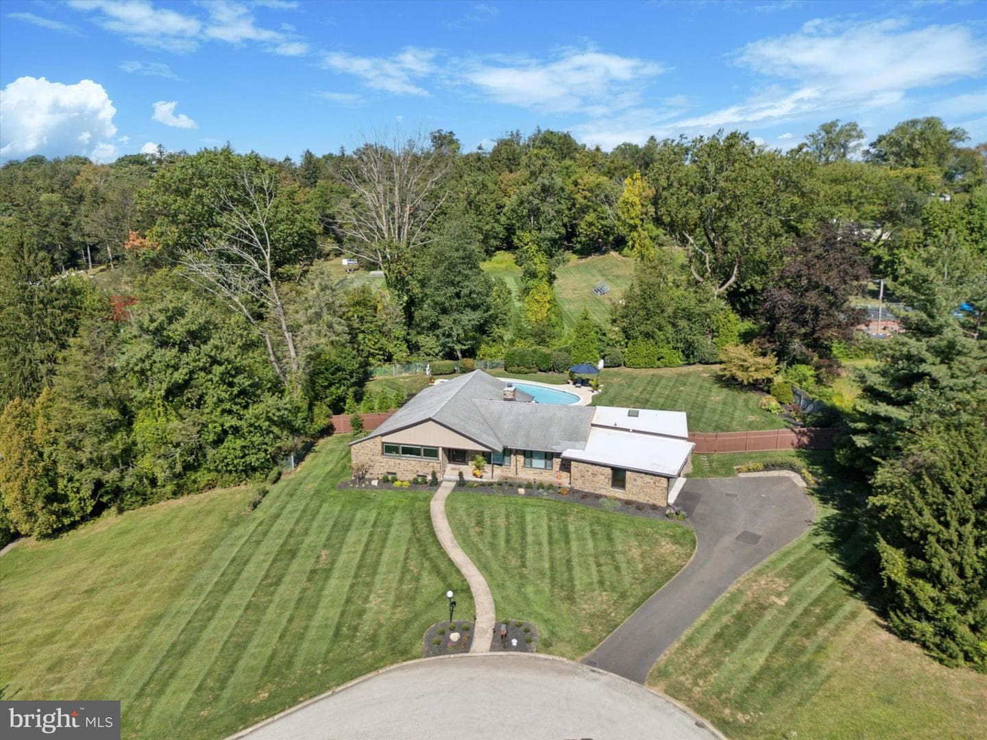 1641 Chattin Road photo 3