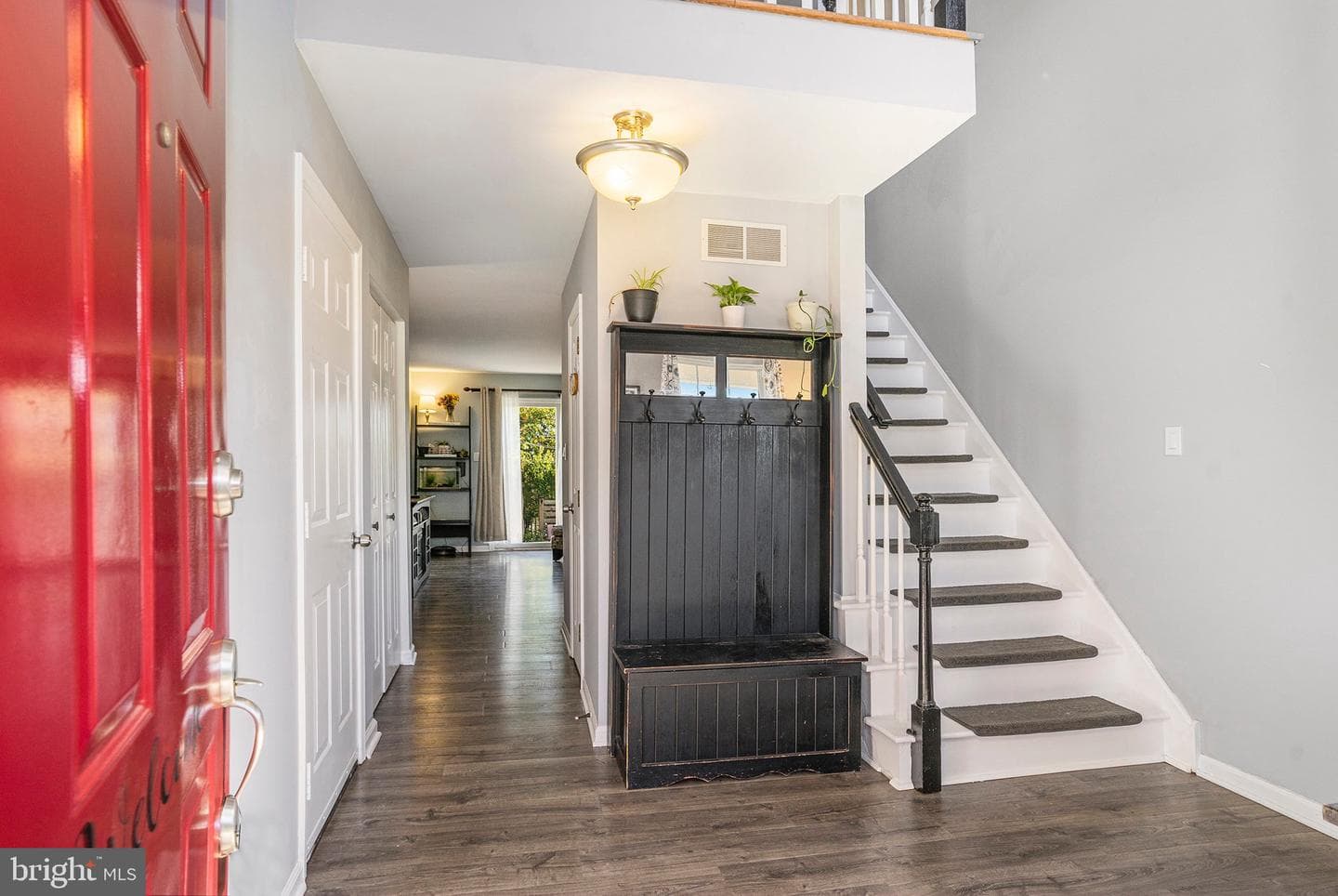 100 Anjou Court photo 1