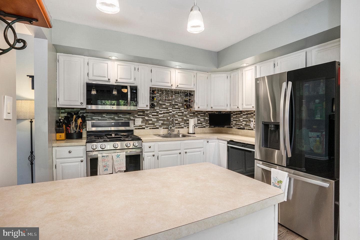 100 Anjou Court photo 15