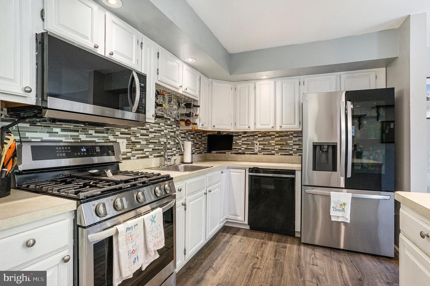 100 Anjou Court photo 17