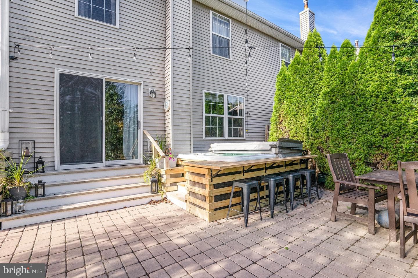 100 Anjou Court photo 43