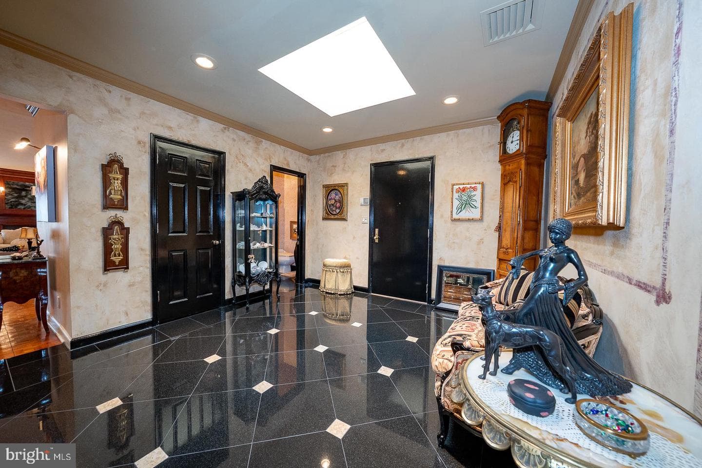 101 Cheswold Lane #5-E photo 5