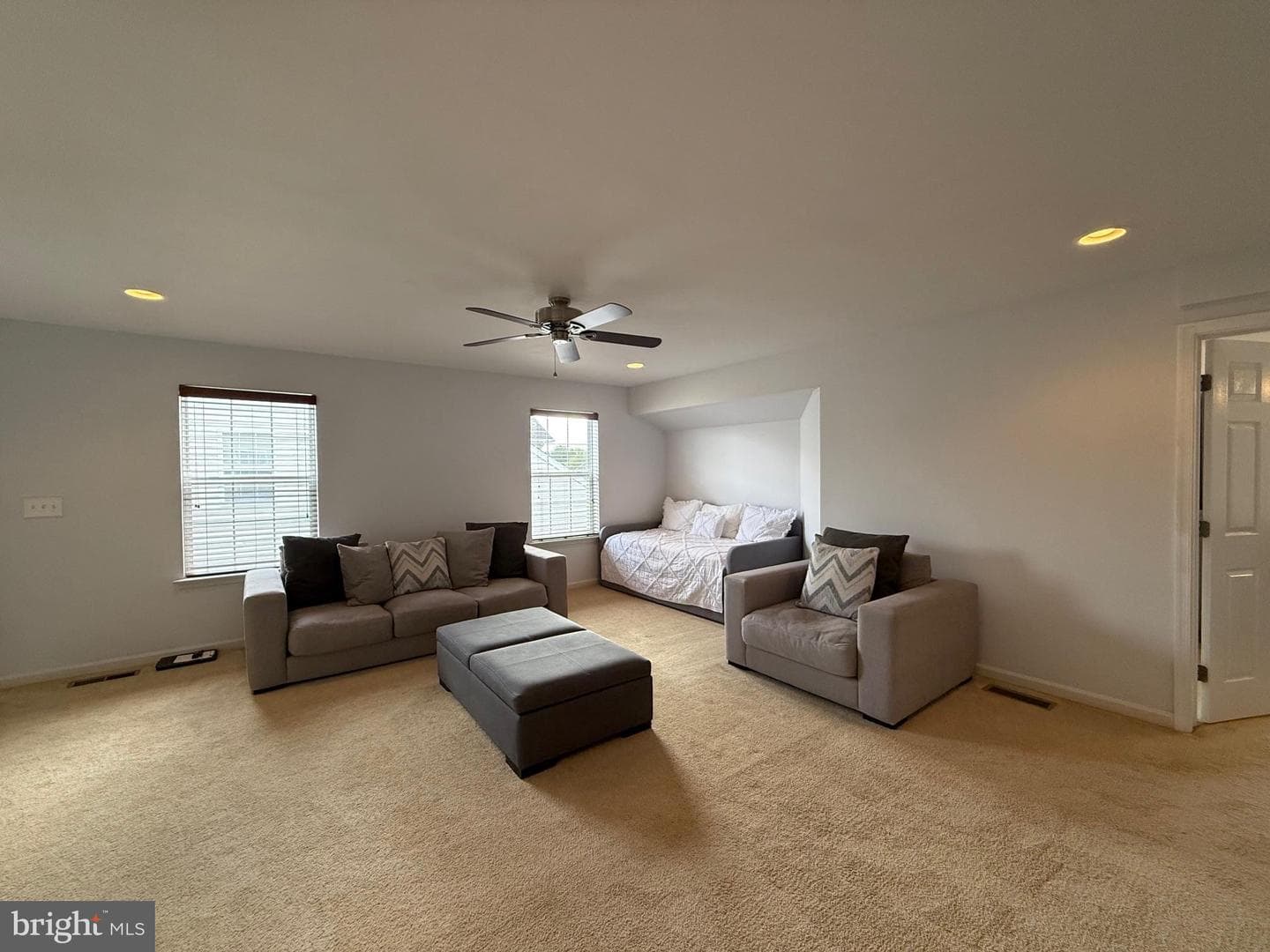2112 Glenhaven Way photo 23