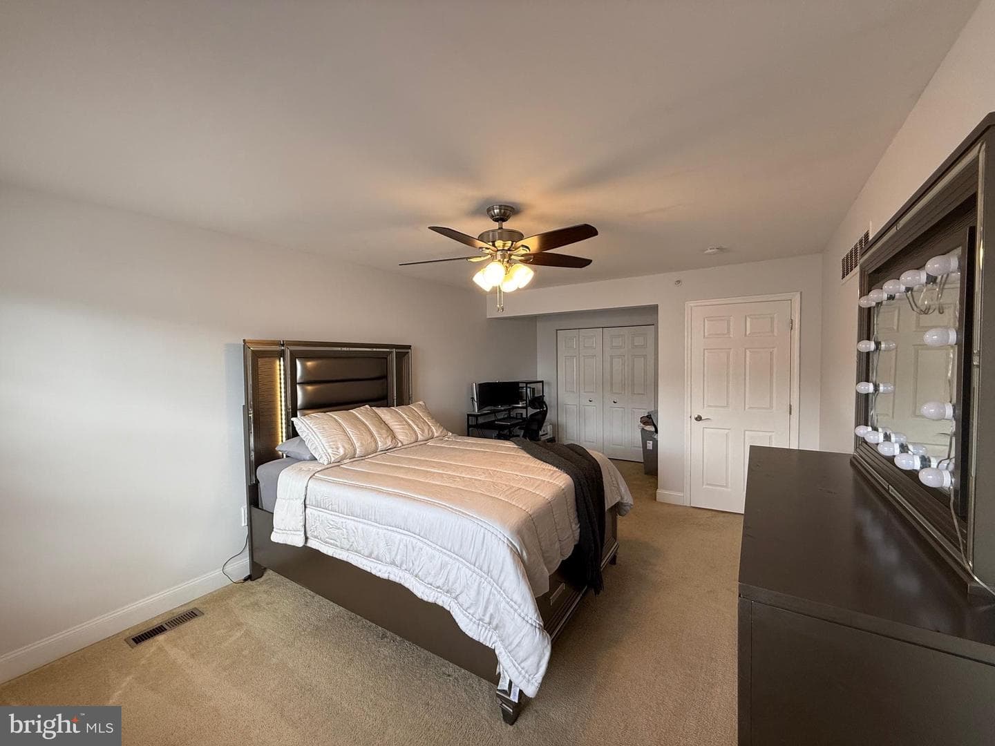 2112 Glenhaven Way photo 24
