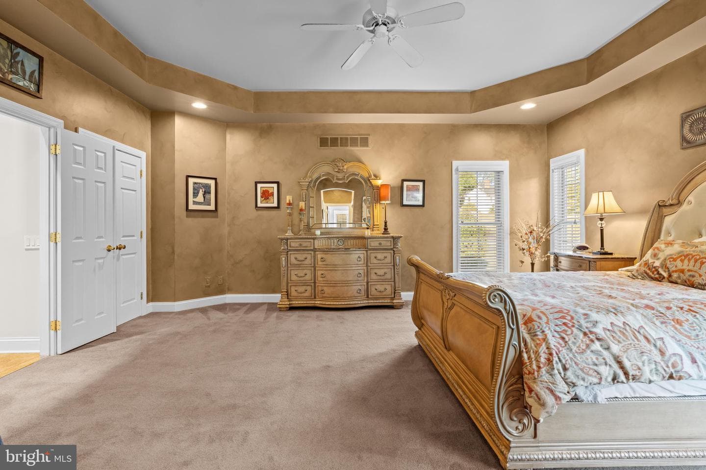 681 Kingswood Vale photo 28