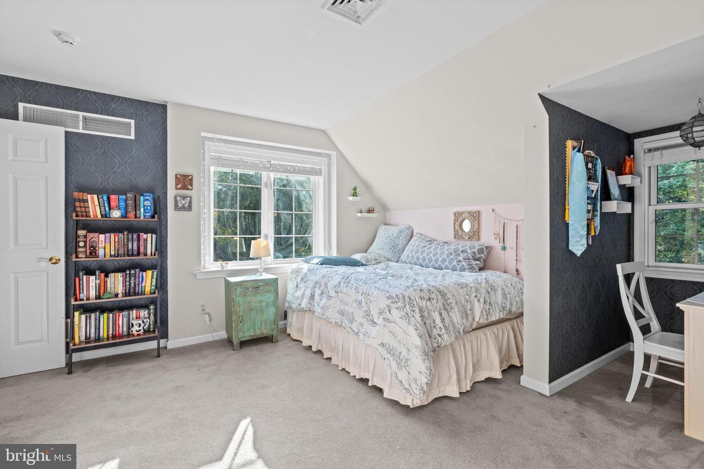681 Kingswood Vale photo 33