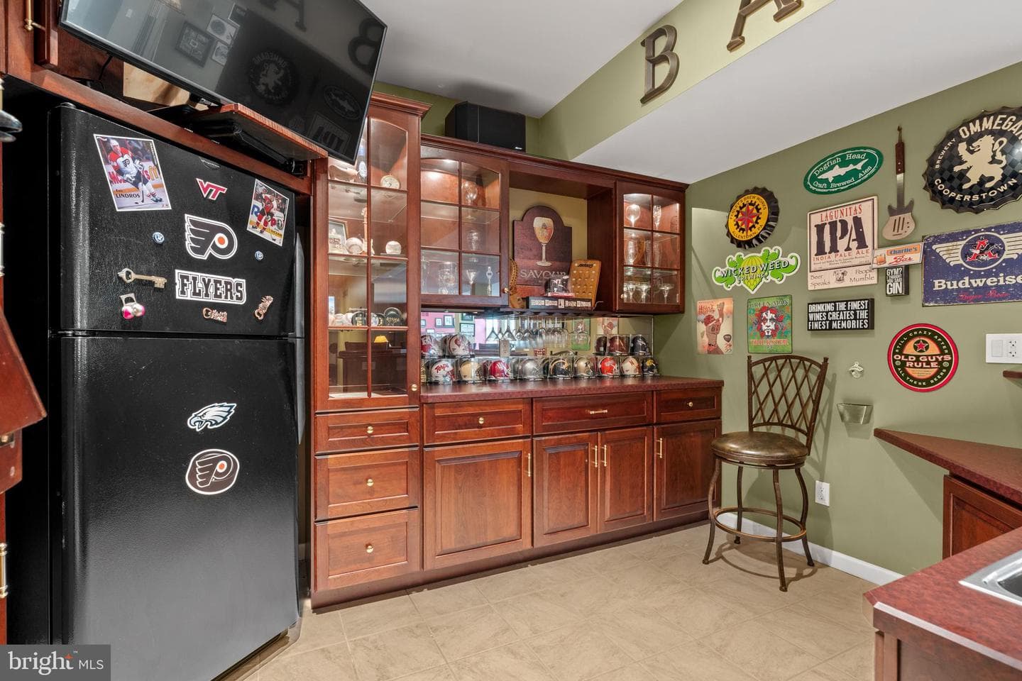 681 Kingswood Vale photo 46