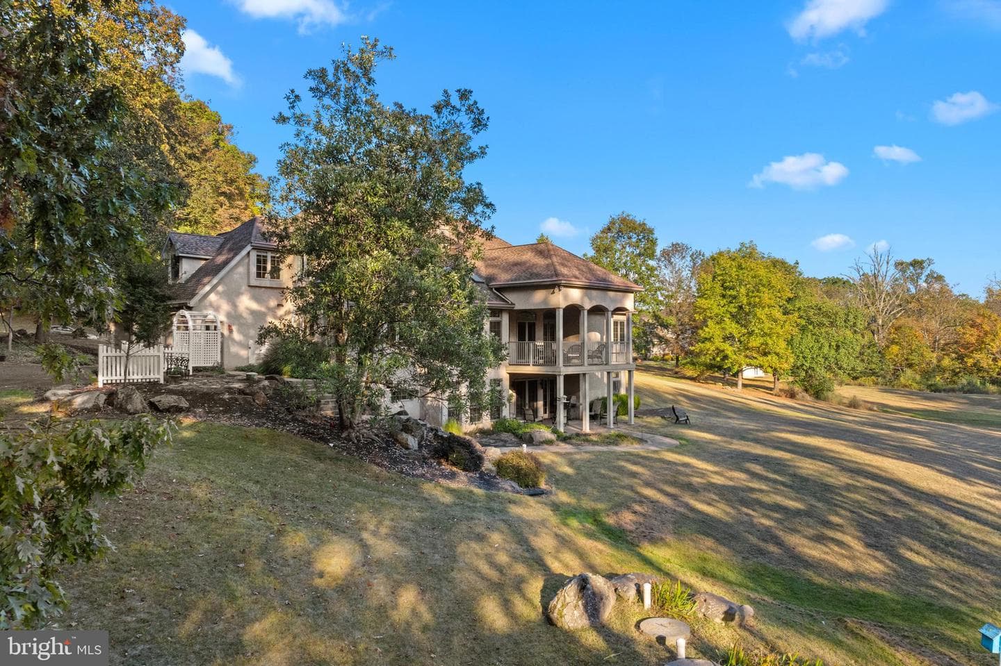 681 Kingswood Vale photo 5