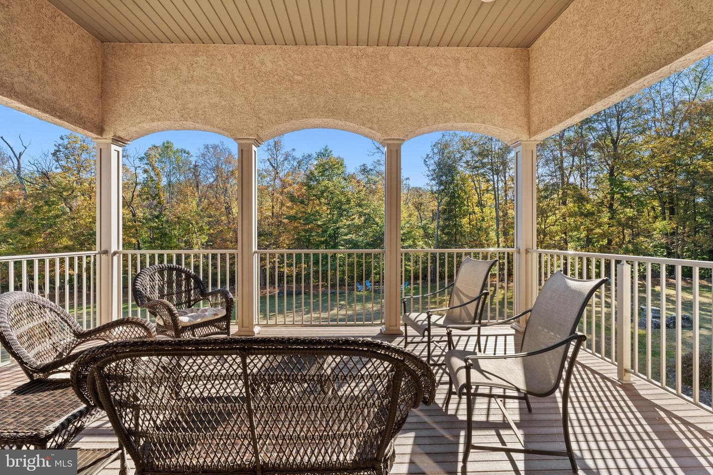 681 Kingswood Vale photo 54