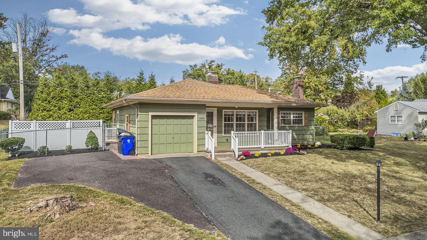 1033 Pine Street photo 2