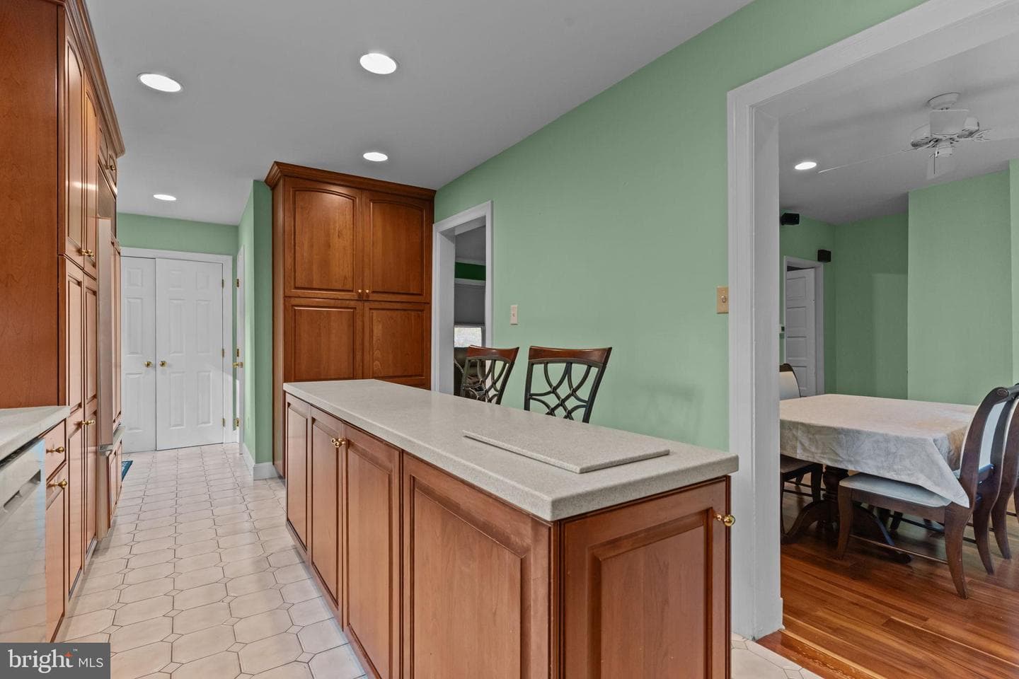 154 Greenwood Avenue photo 14