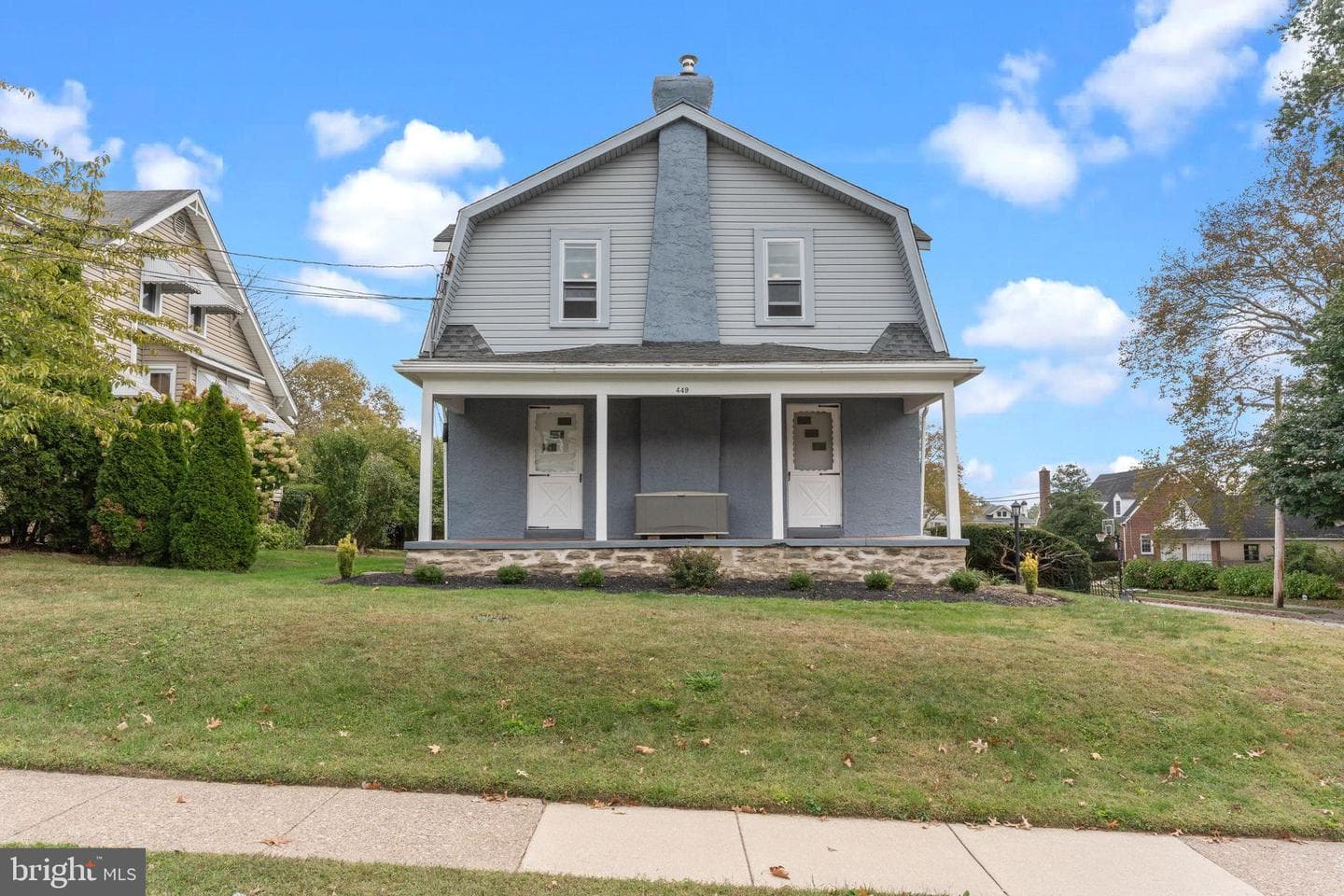 449 Roslyn Avenue photo 31