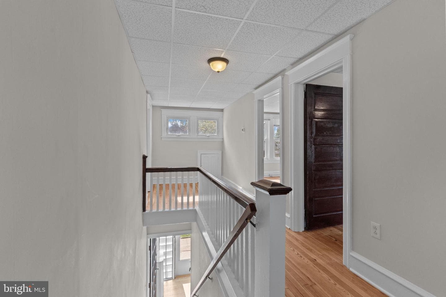 449 Roslyn Avenue photo 8