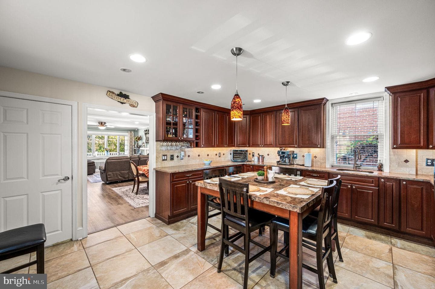 42 Madison Avenue photo 10