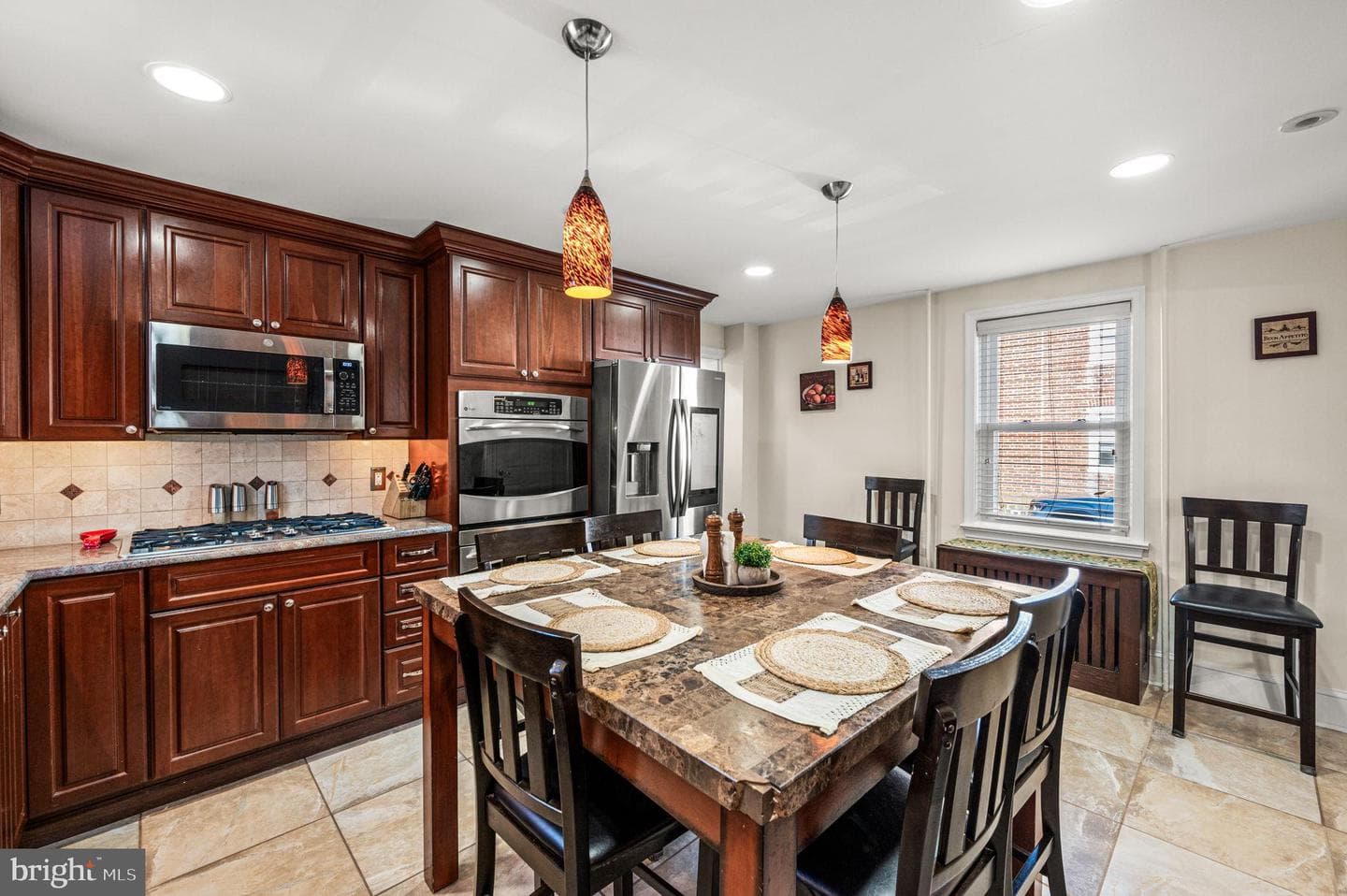 42 Madison Avenue photo 11