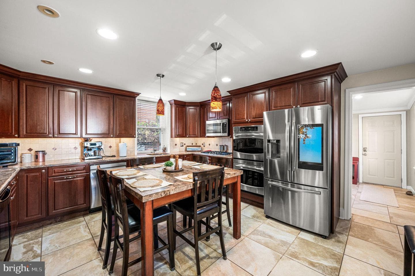 42 Madison Avenue photo 12