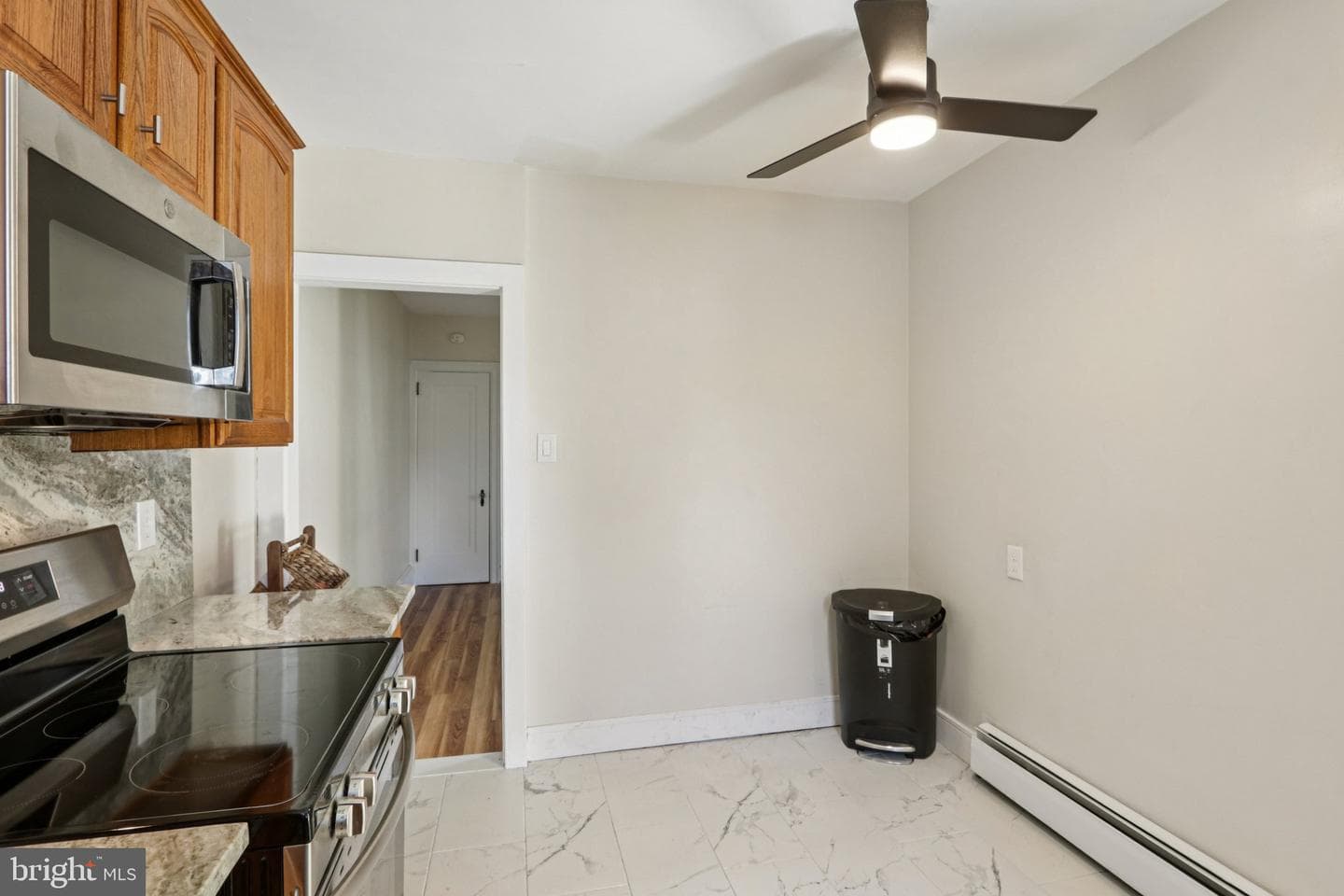 840 N Charlotte photo 17