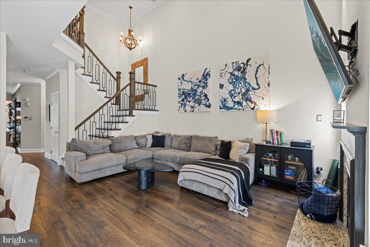 229 Brookdale Court photo 13