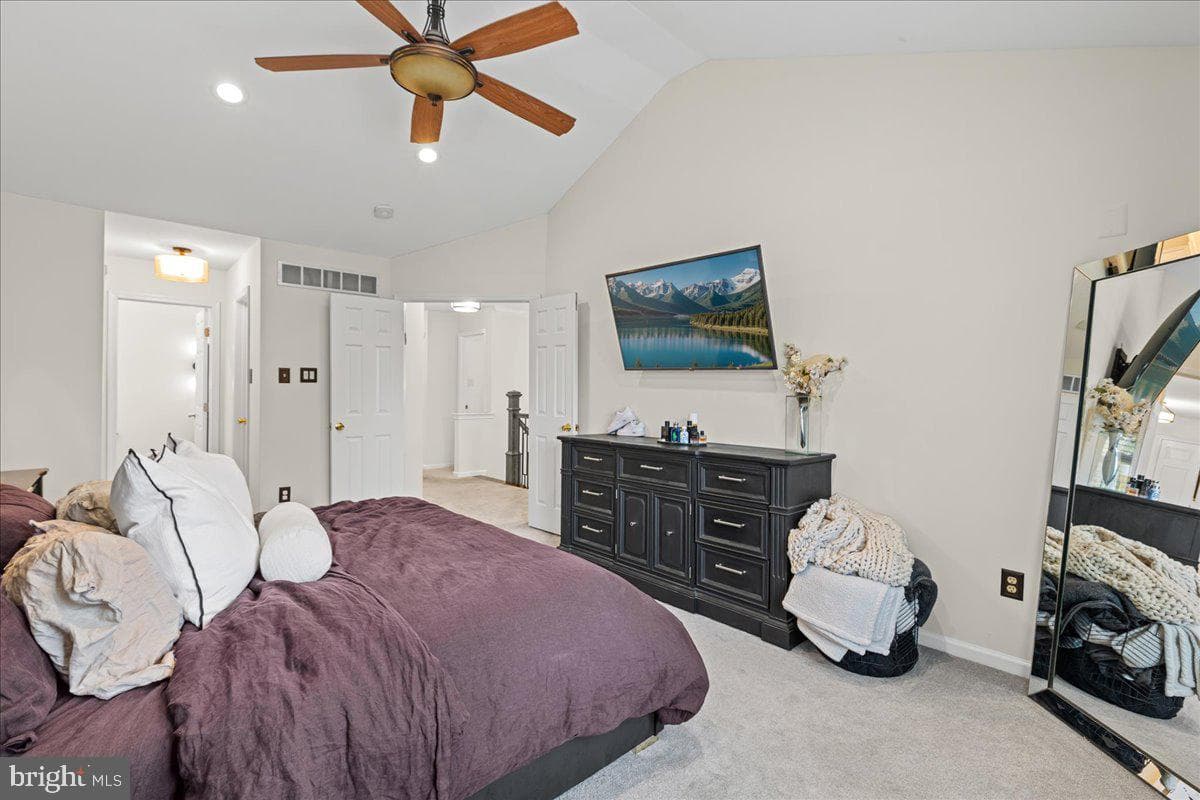 229 Brookdale Court photo 27