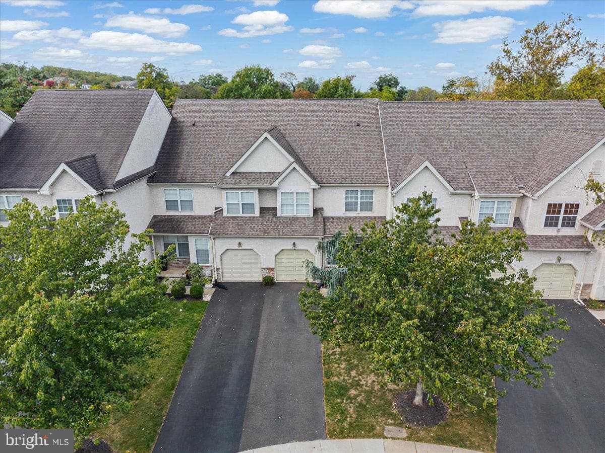 229 Brookdale Court photo 36