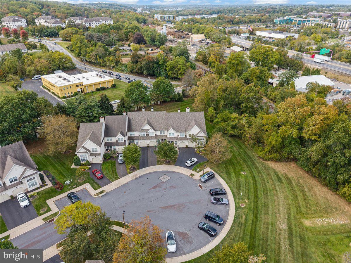 229 Brookdale Court photo 37