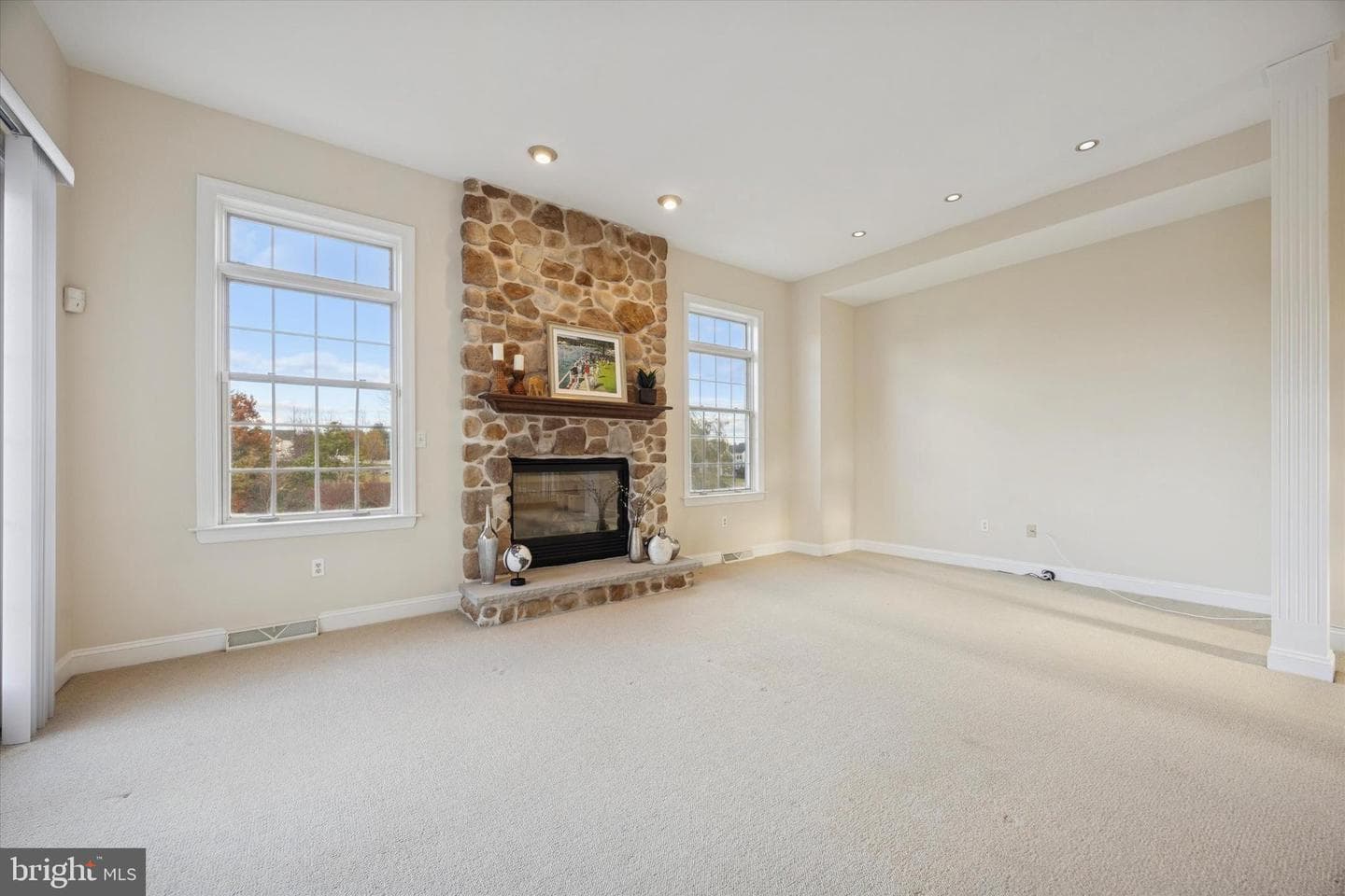2501 Pond View Drive photo 23