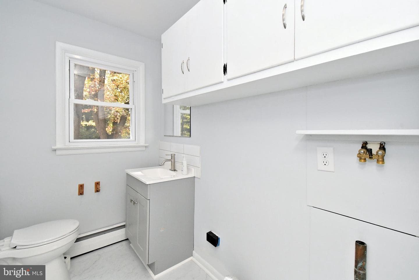 838 Store Road photo 20