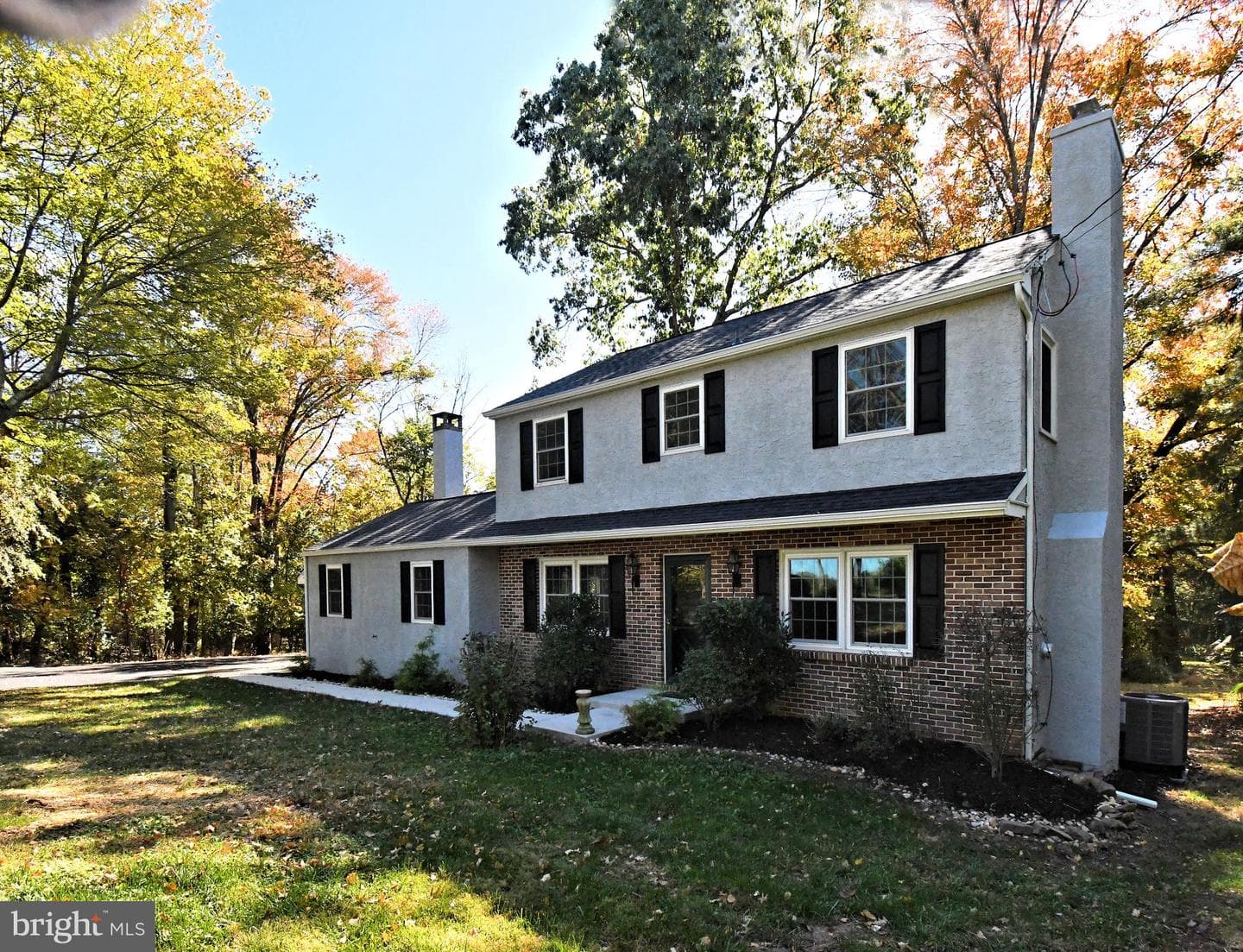 838 Store Road photo 3