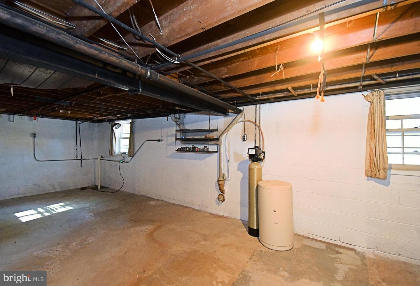 838 Store Road photo 50
