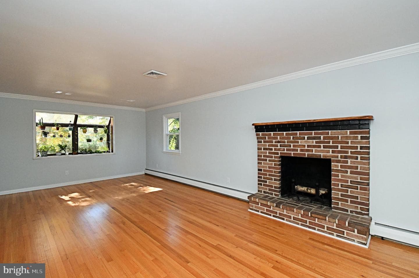 838 Store Road photo 6