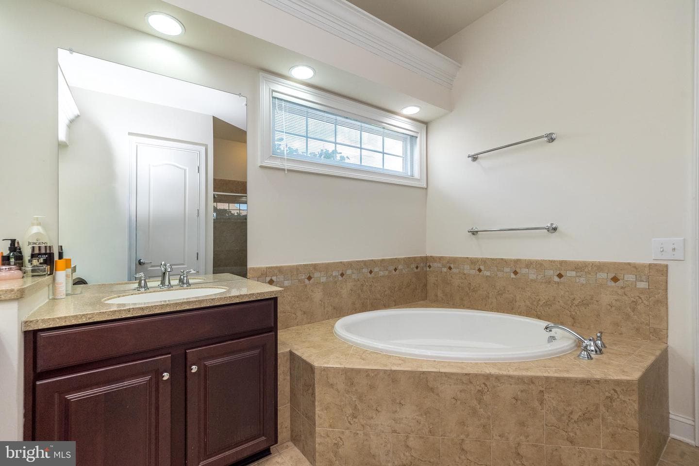 261 Goldenrod Drive photo 27
