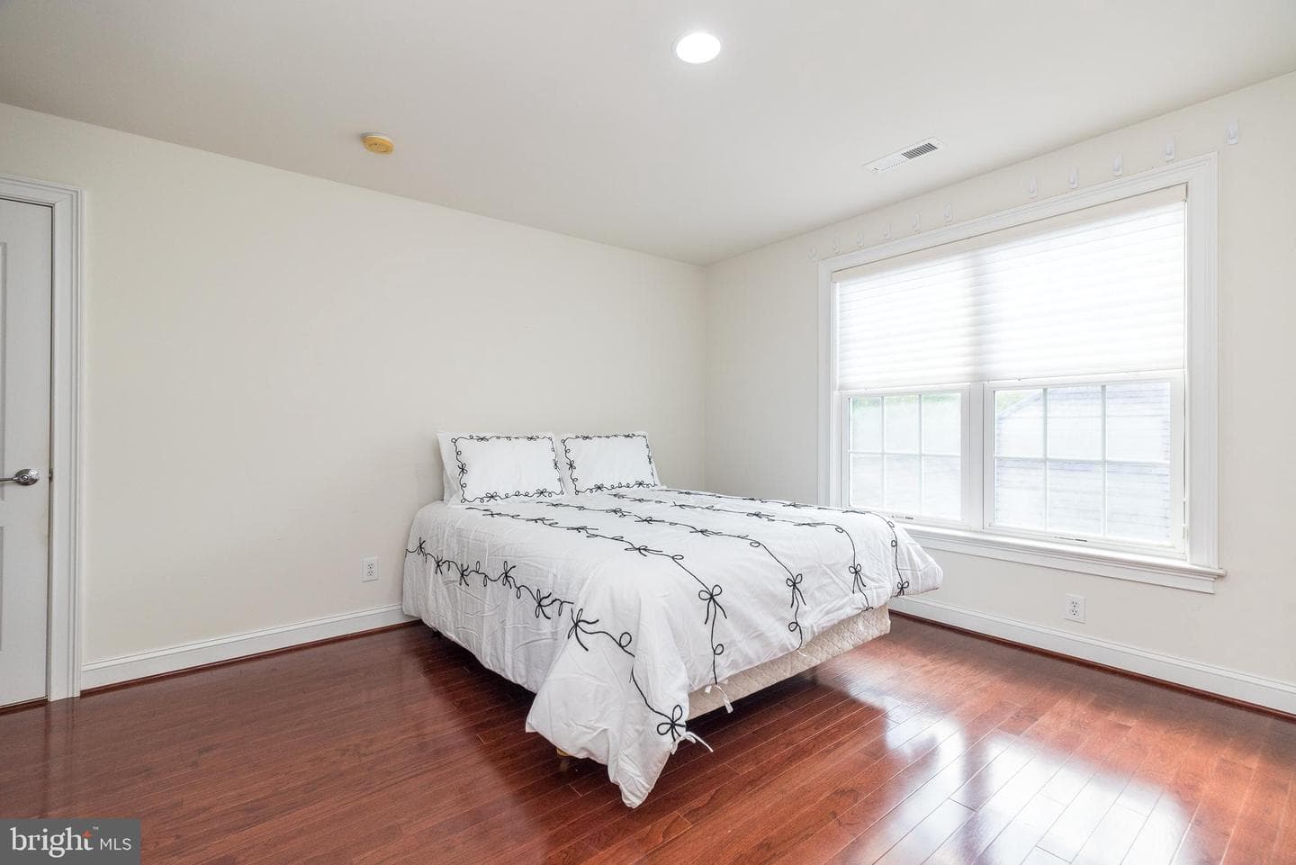 261 Goldenrod Drive photo 36