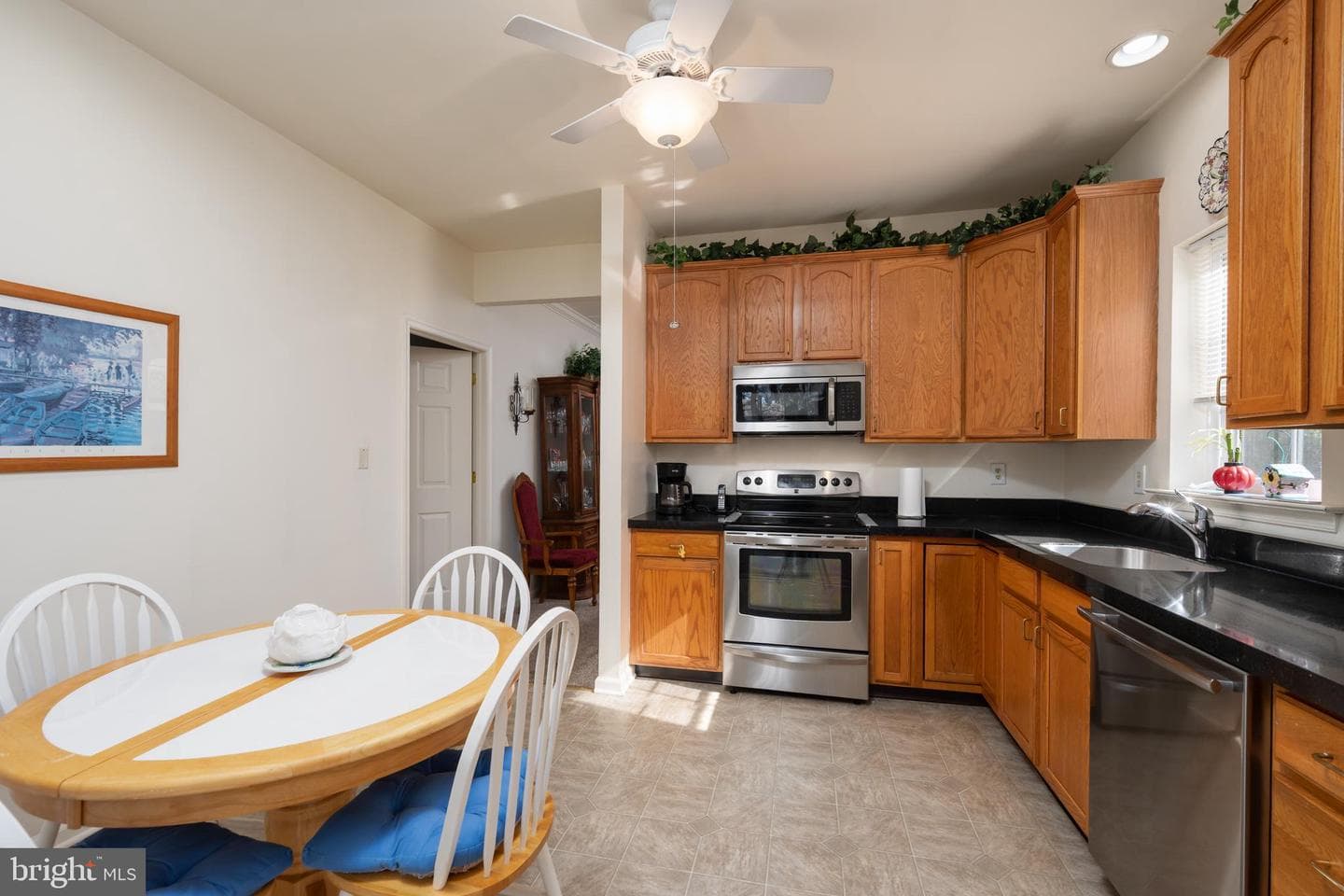 2111 Hidden Meadow Drive photo 10