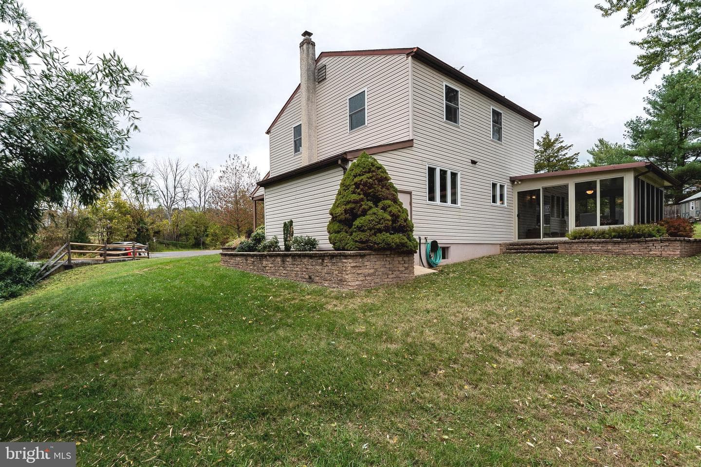 1036 Edgewood Drive photo 32