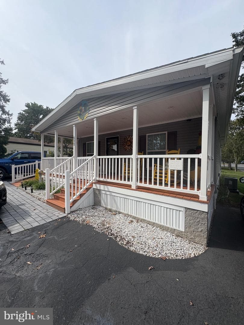 511 Maple Drive
