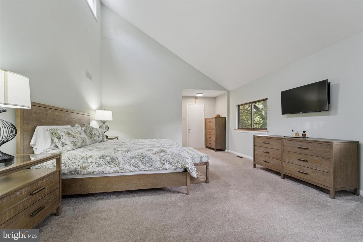 857 Hamilton Drive photo 32