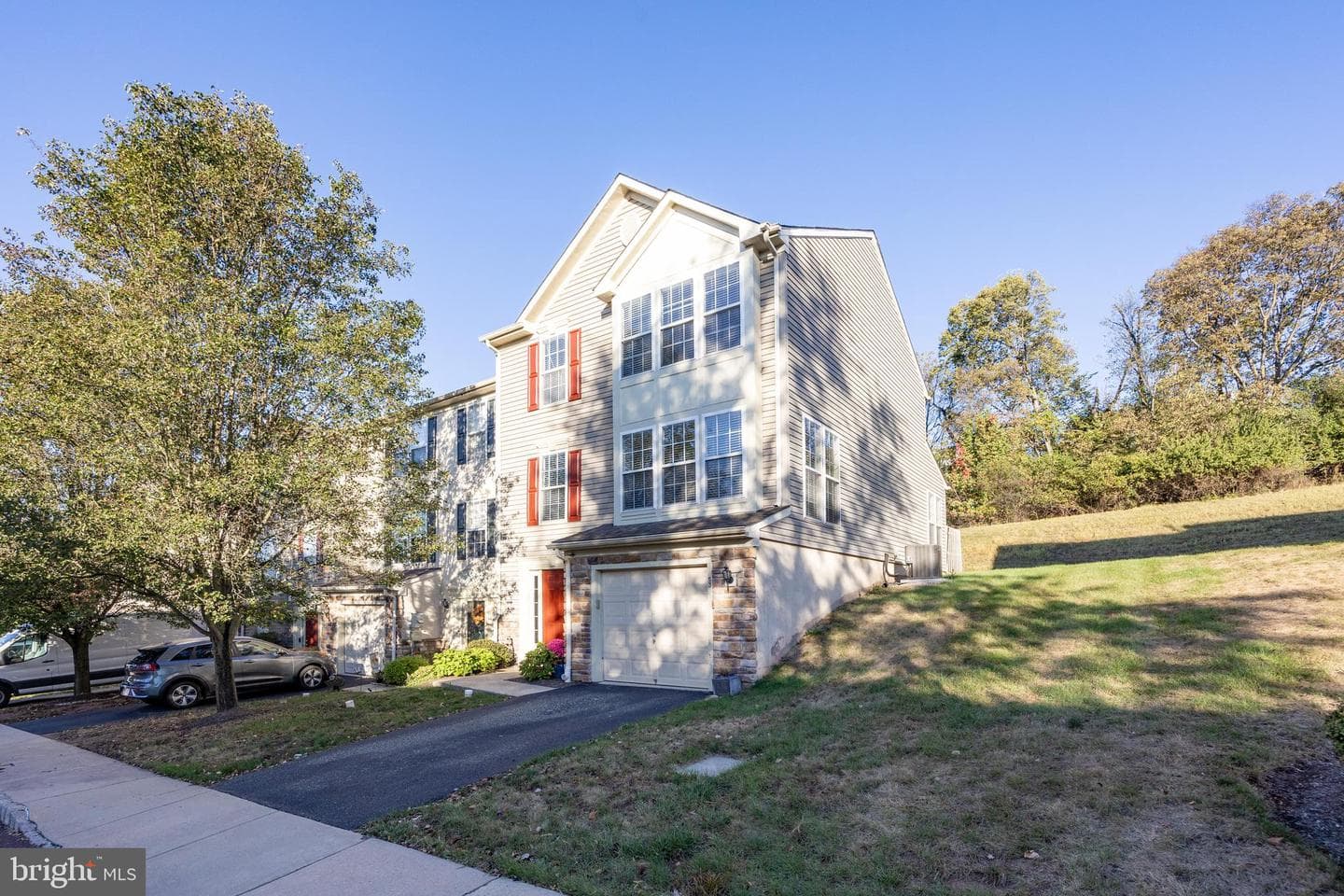 53 Brookview Lane photo 2