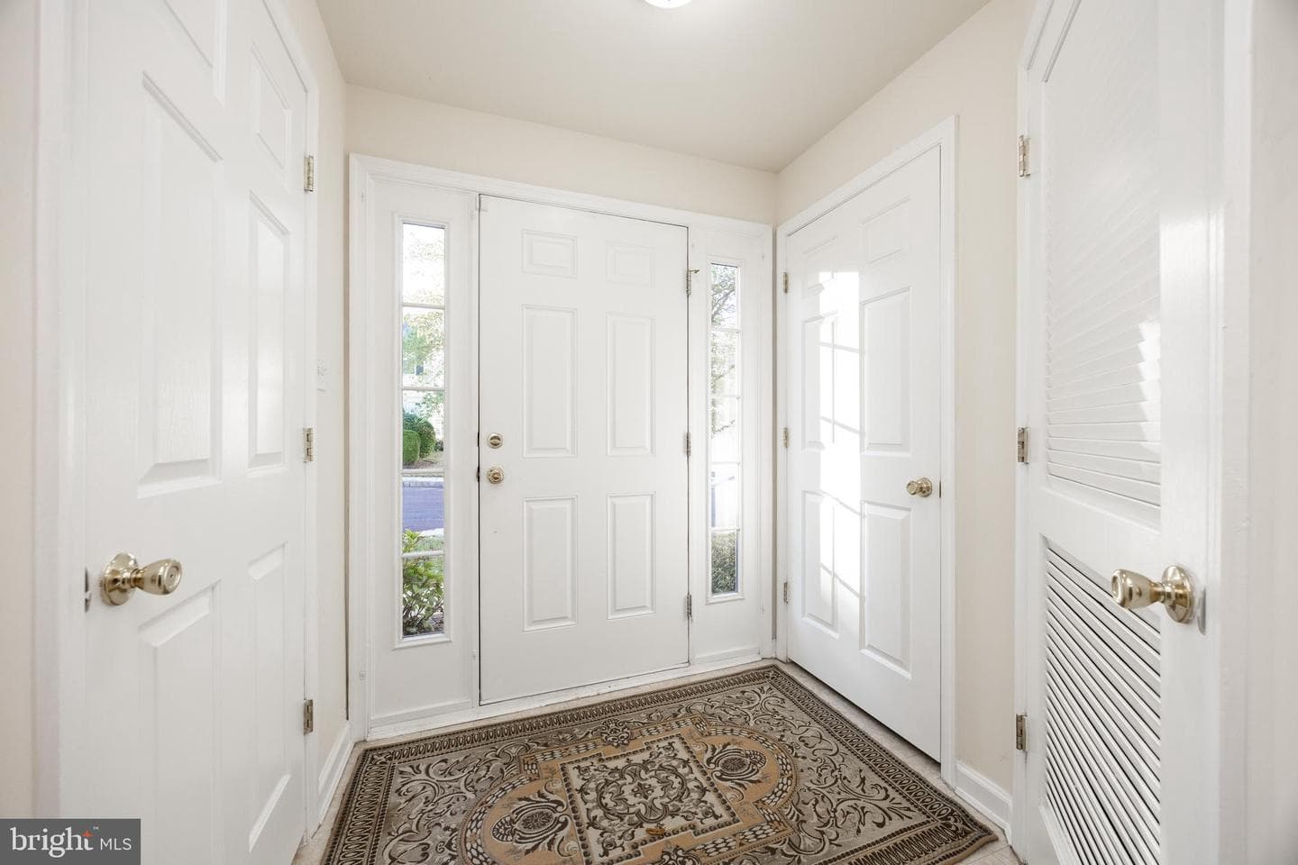53 Brookview Lane photo 3