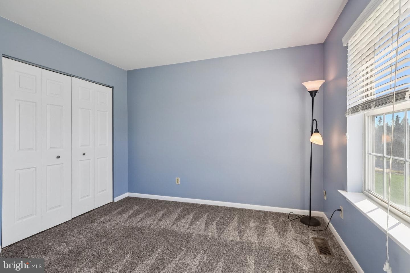 104 Berkshire Lane photo 32