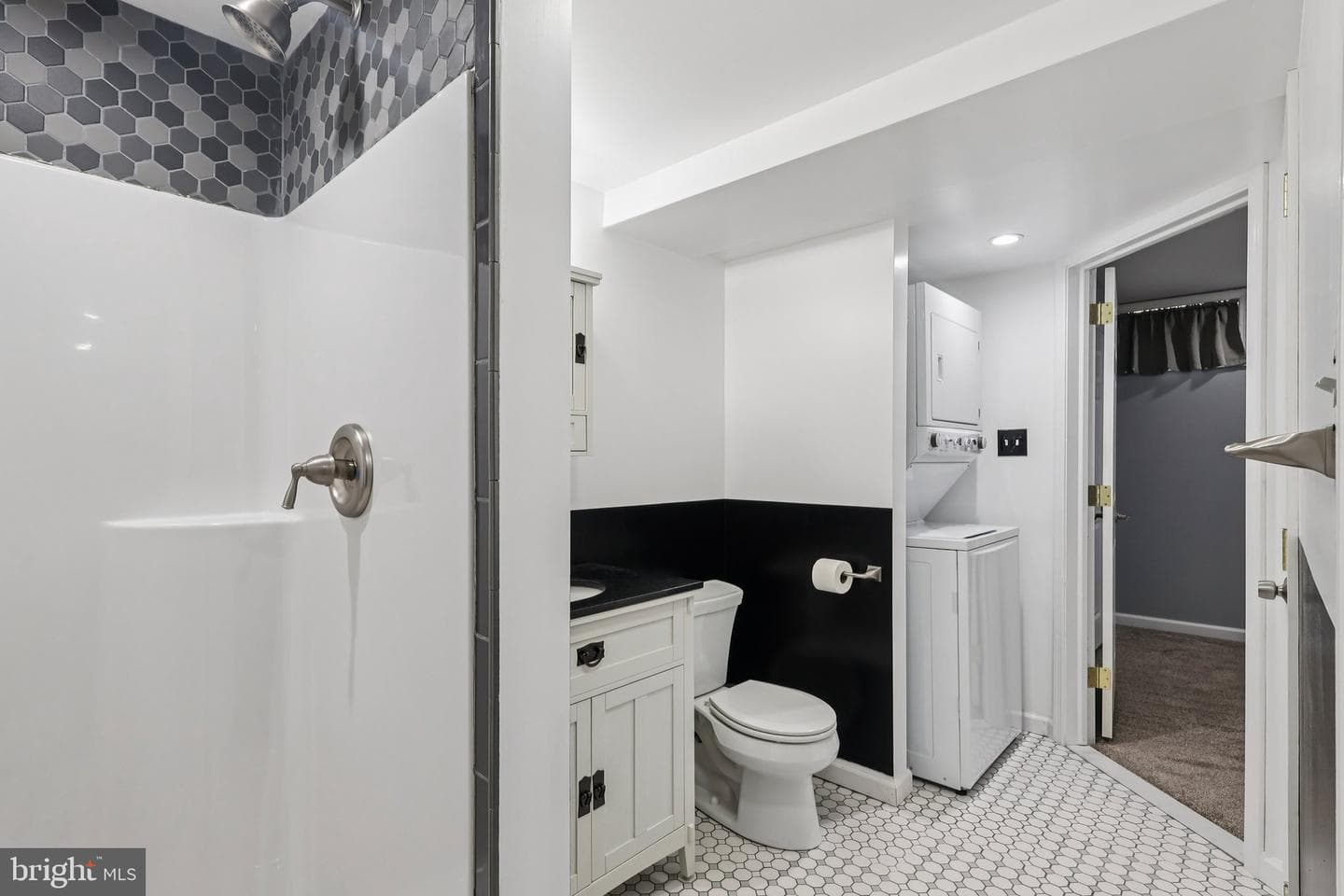 104 Berkshire Lane photo 42