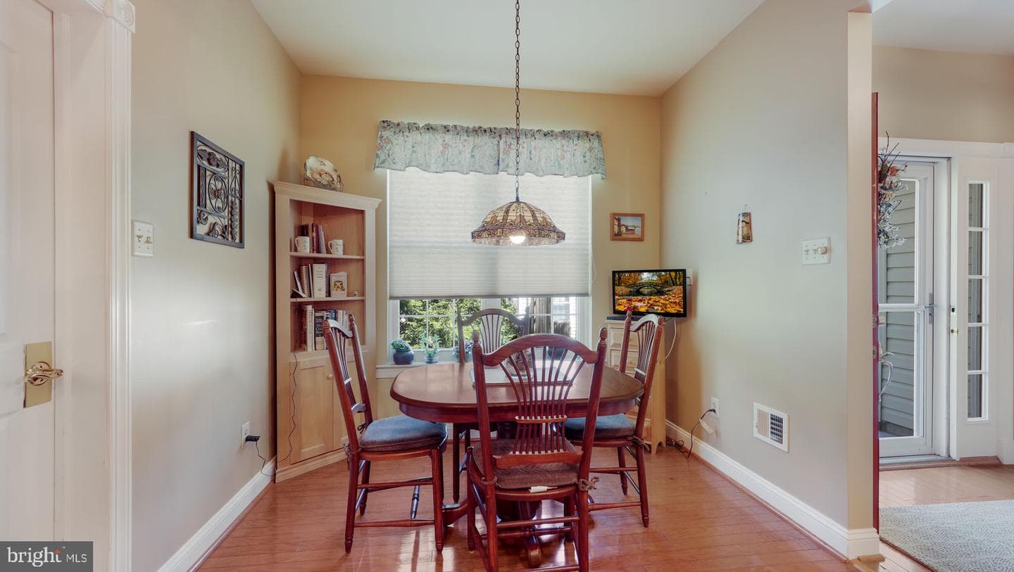 146 Wyndham Woods Way photo 10